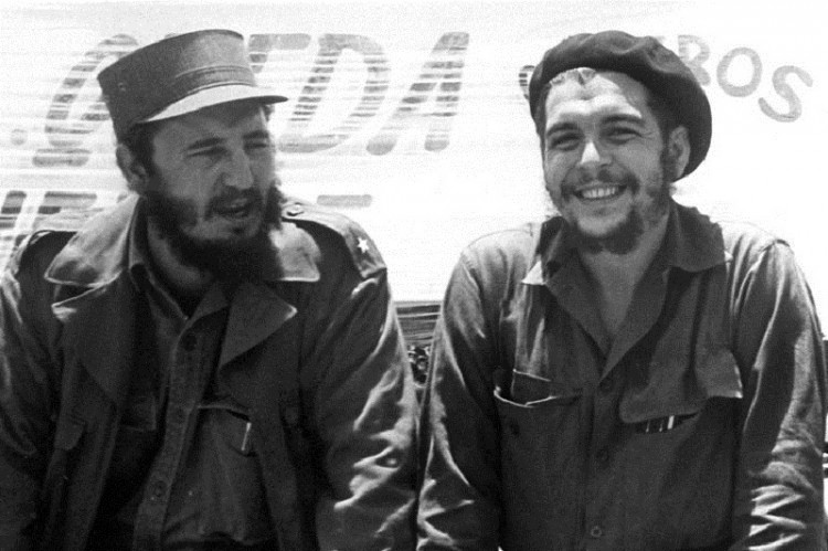 Kubas Ministerpräsident Fidel Castro und Ernesto 
